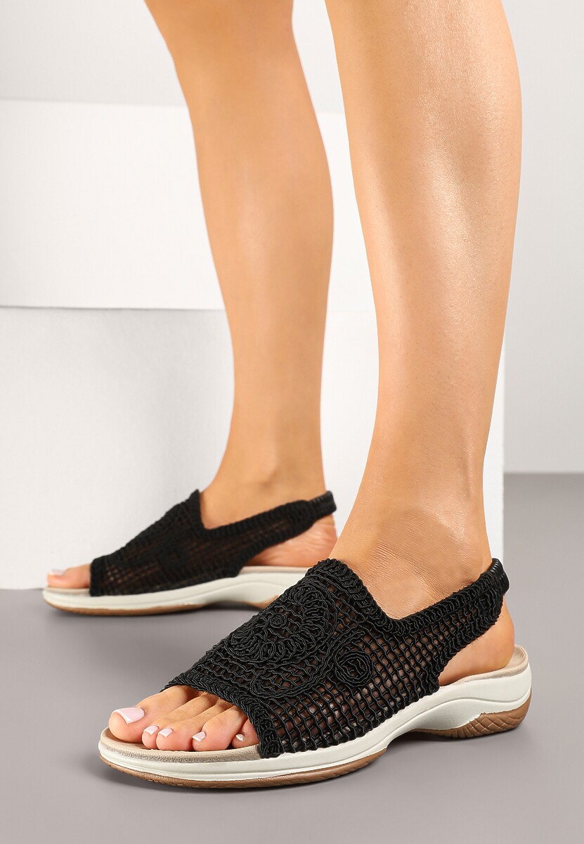 Białe Wsuwane Sandały z Siateczką w Stylu Ażurowym Wivine