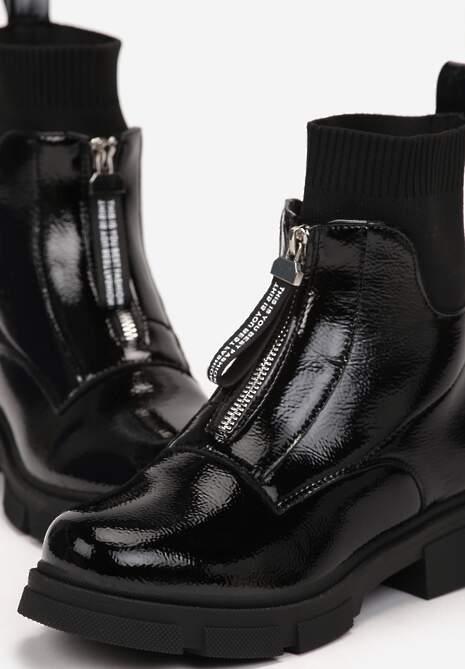 Czarne Lakierowane Botki z Dzianinowym Ściągaczem i Suwakiem z Przodu Ilonea