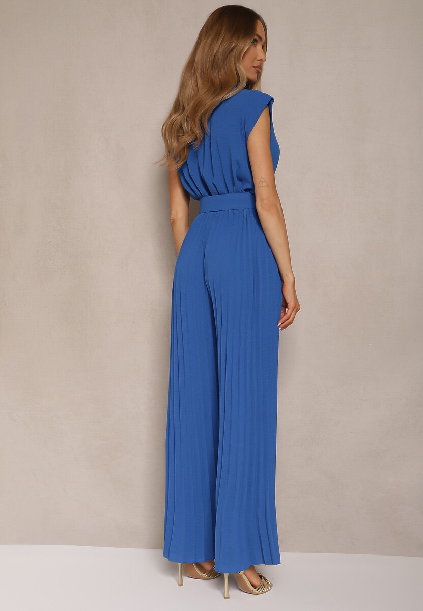 Niebieski Kopertowy Kombinezon Wide Leg Zdobiony Plisami i Paskiem z Klamrą Salirella