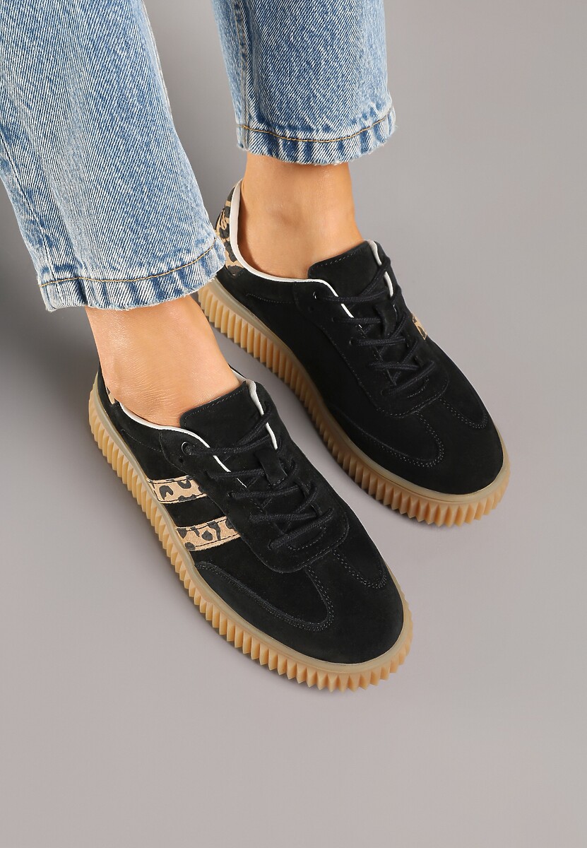 Czarne Zamszowe Sneakersy w Stylu Kultowych Tenisówek ze Skórzaną Wkładką i Wzorem w Panterkę Tenannia