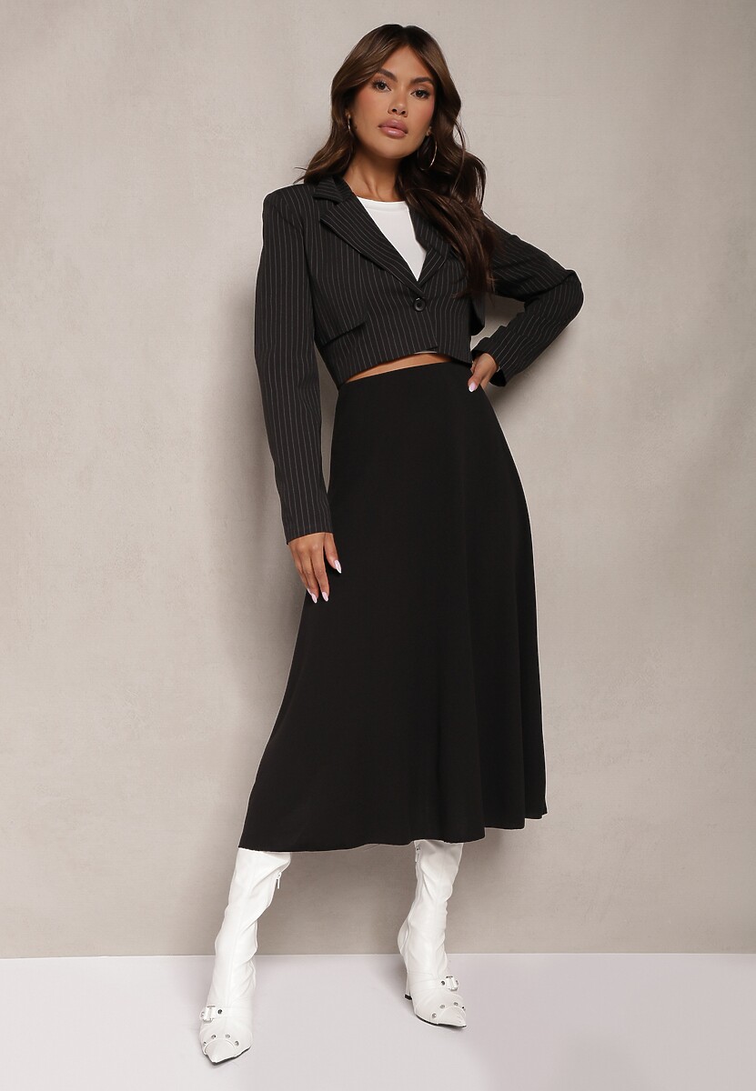 Czarna Midi Spódnica Rozkloszowana o Klasycznym Fasonie Namettia