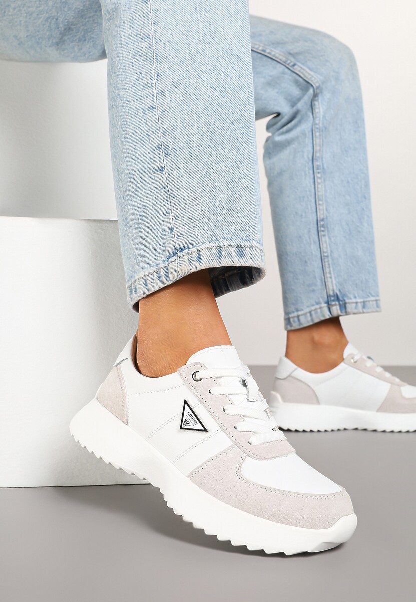 Białe Skórzane Sneakersy z Geometryczną Ozdobą Ireadia