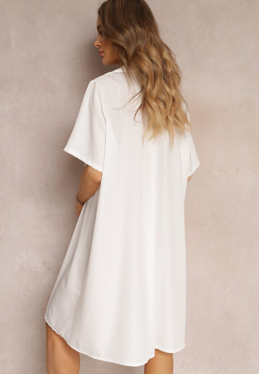 Biała Zwiewna Sukienka Rozkloszowana z Kołnierzykiem i Zakładkami Pedrisa