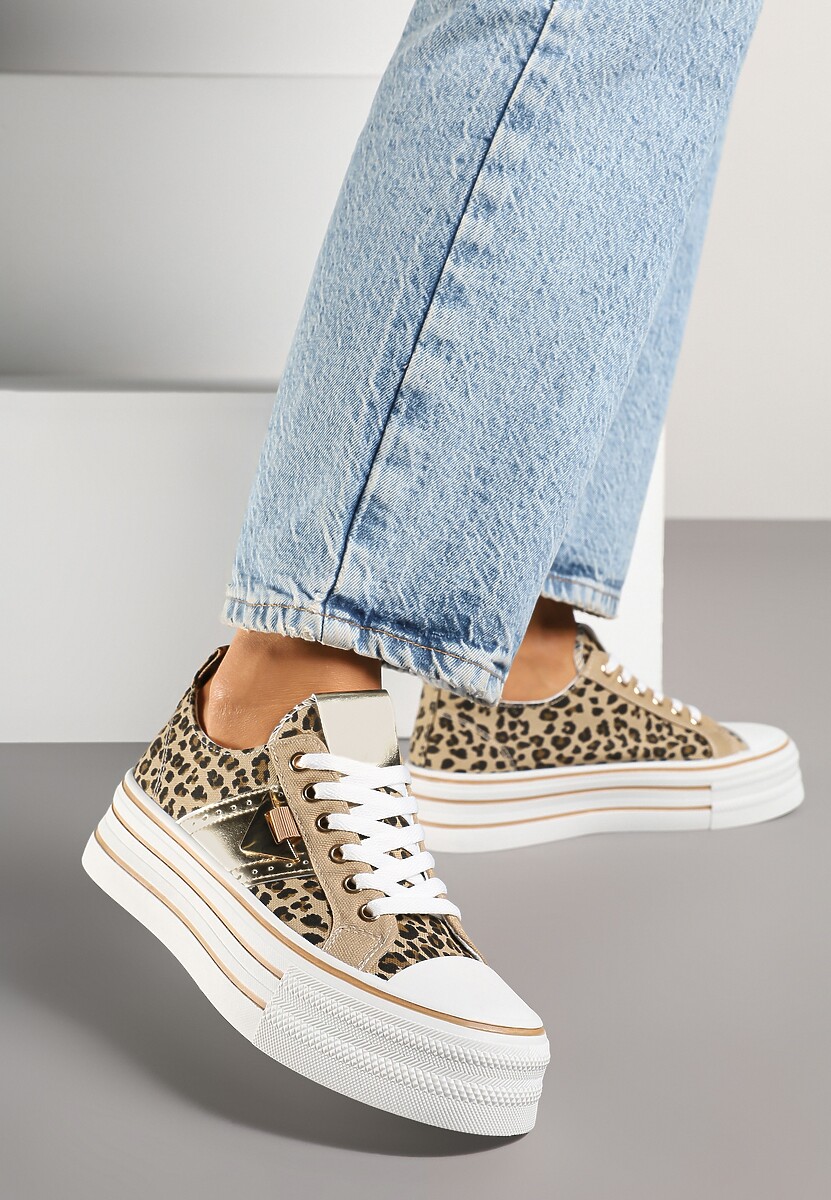 Panterkowe Trampki na Platformie Ozdobione Metaliczną Aplikacją Telanoreta