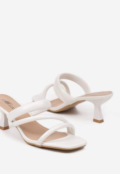 Białe Klapki na Szpilce Kaczuszce z Ozdobnymi Paskami Neolaris