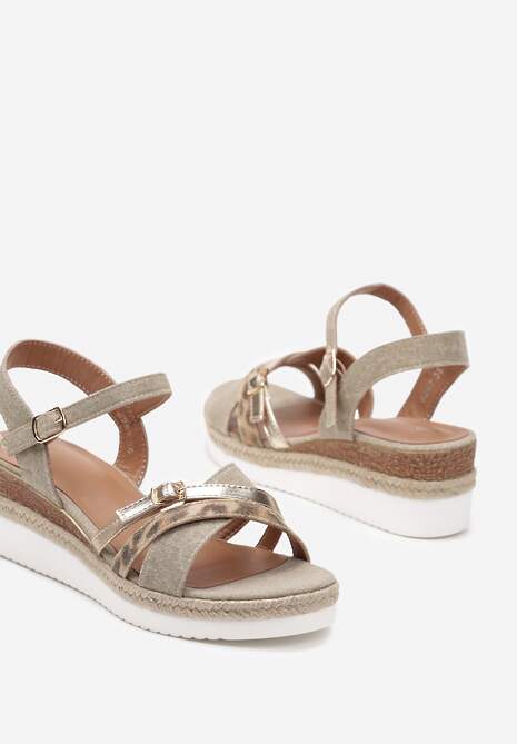 Ciemnobeżowe Sandały na Ozdobnym Koturnie ze Skrzyżowanymi Paskami Kaomie