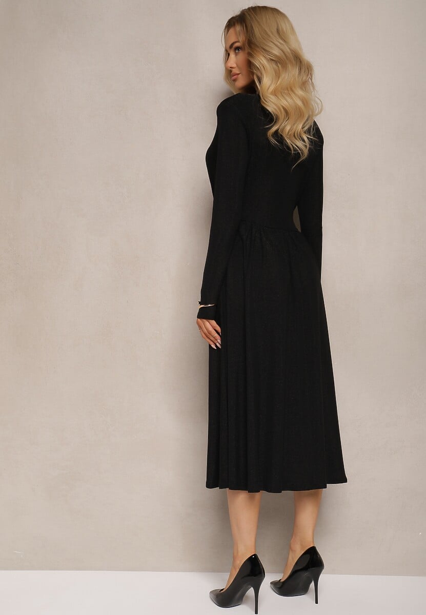 Czarna Sukienka Koktajlowa Ozdobiona Metaliczną Nicią Mialorin