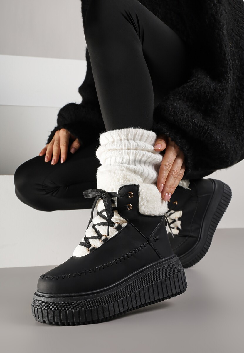 Ciemnobeżowe Śniegowce na Platformie z Tłoczeniem Ozdobione Przeszyciami i Futerkiem Ralassa