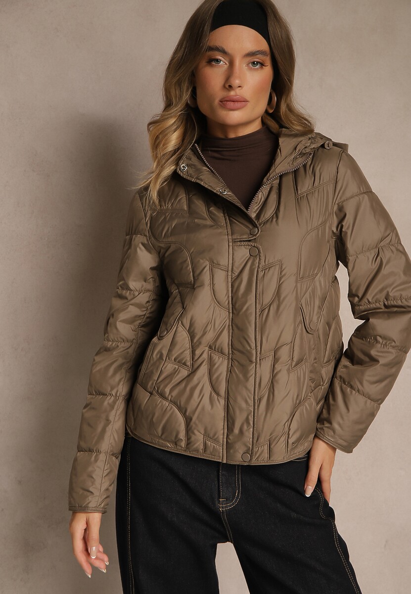 Brązowa Kurtka Przejściowa z Kapturem w Oryginalne Pikowane Przeszycia Arivitta