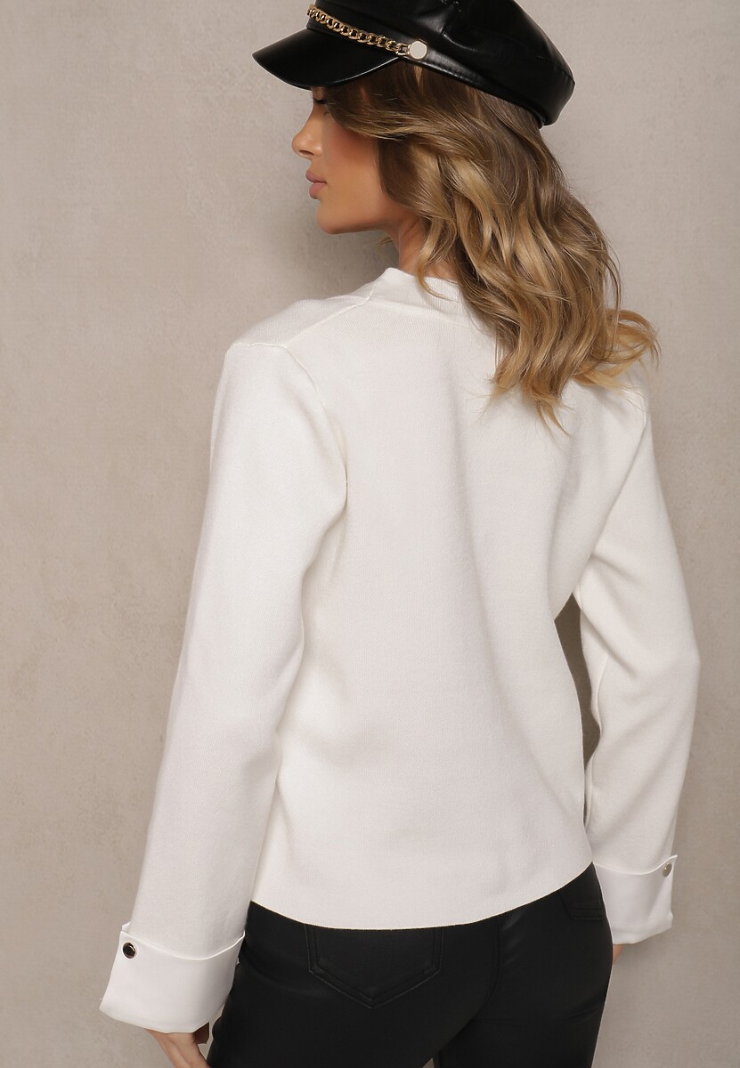 Biały Kardigan z Wiskozy Zdobiony Guzikami w Kształcie Motyli i Podwiniętymi Rękawami Tiredi