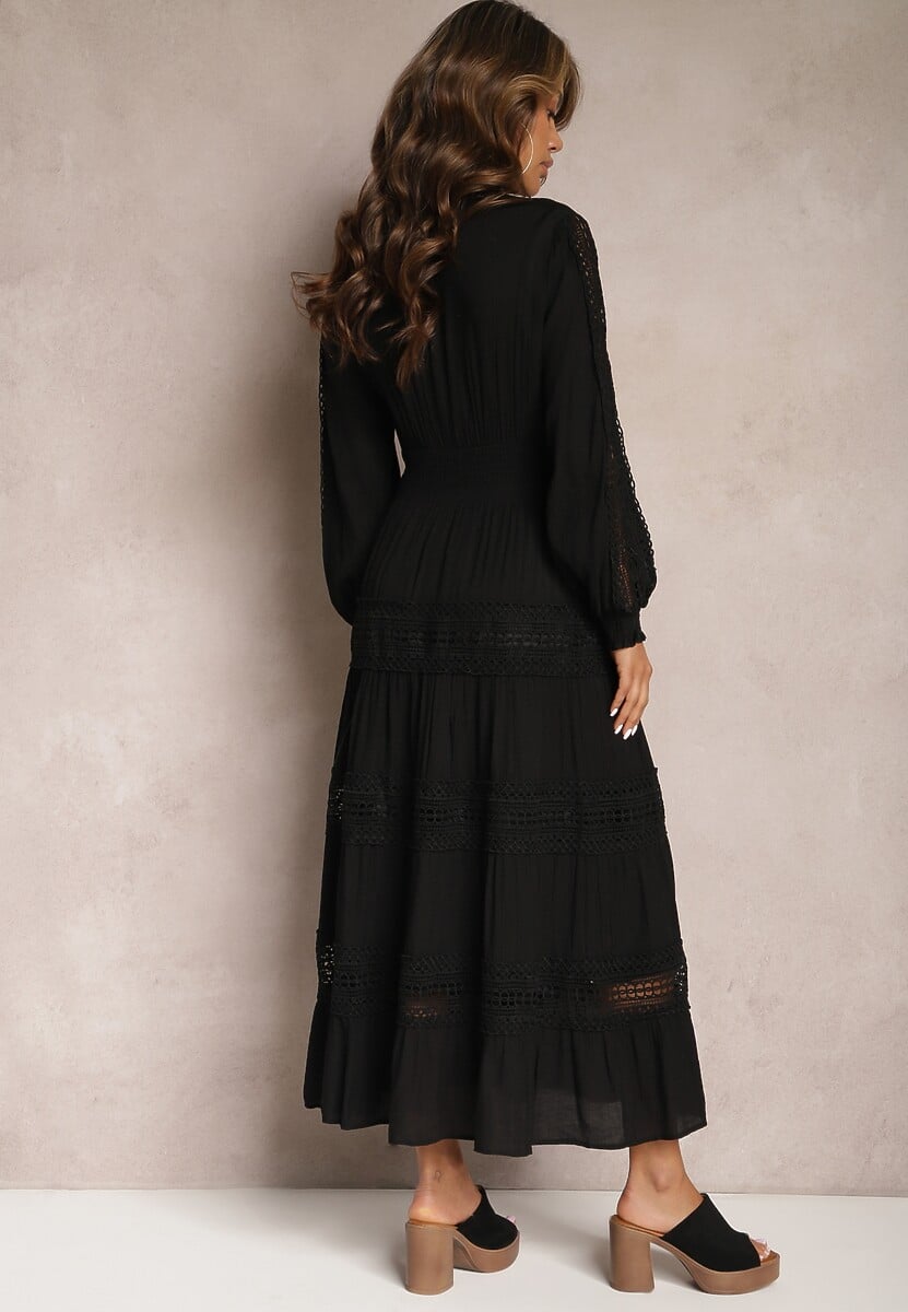 Czarna Sukienka Maxi z Ażurowymi Wstawkami i Trójkątnym Dekoltem Fanuelis
