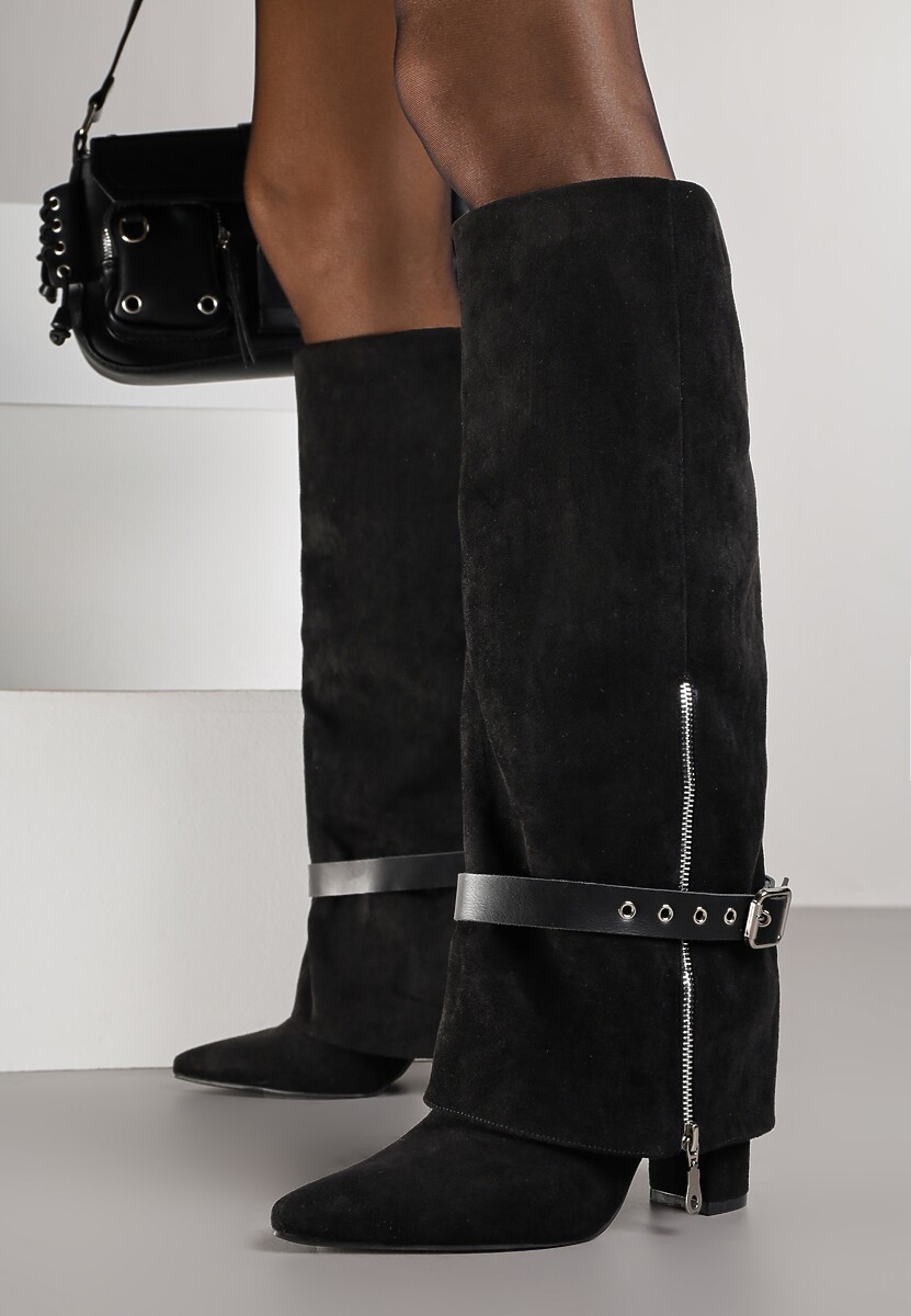 Czarne Kozaki Kowbojki na Słupku Ozdobione Klamrą i Wywiniętą Cholewką Unalasa