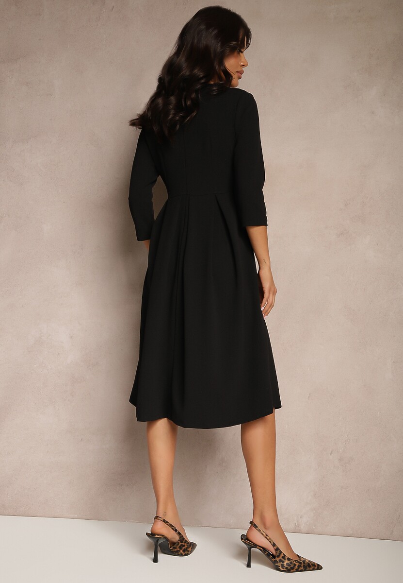 Czarna Sukienka o Rozkloszowanym Kroju z Rękawem Długości 3/4 Nomini