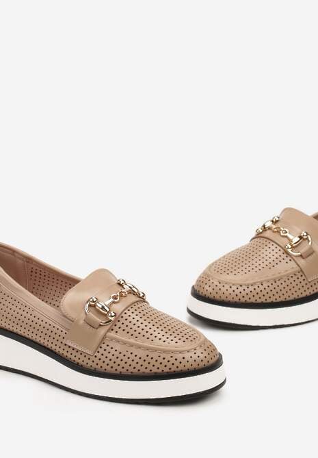 Ciemnobeżowe Ażurowe Mokasyny z Ekoskóry na Grubej Podeszwie z Metaliczną Klamrą Valesin