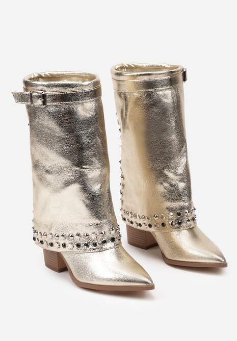 Złote Kozaki Kowbojki na Słupku Ozdobione Klamrą Ćwiekami i Wywiniętą Cholewką Izavira