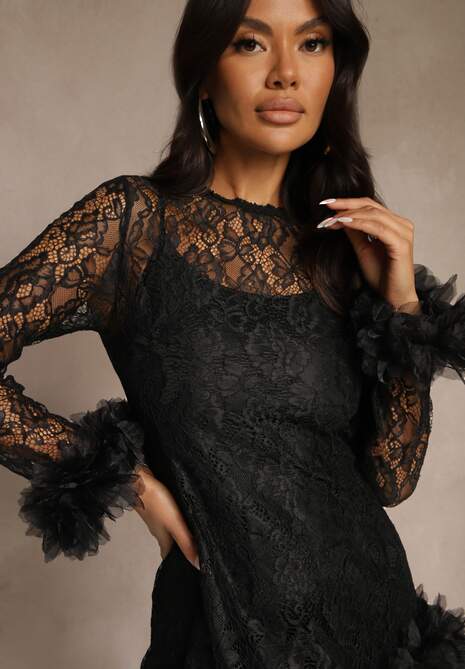 Czarna Dopasowana Koronkowa Sukienka Koktajlowa z Tiulowymi Aplikacjami Kretalia