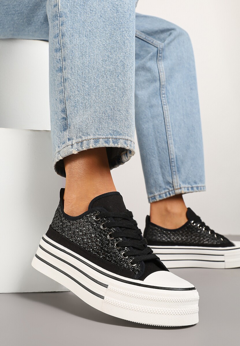 Białe Trampki na Platformie Ozdobione Koronką Emozi