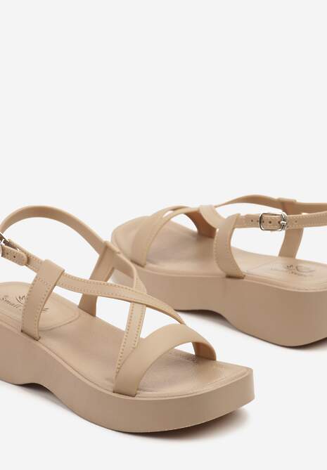 Ciemnobeżowe Sandały na Niskiej Platformie z Paskami w Kształcie X Nusialia