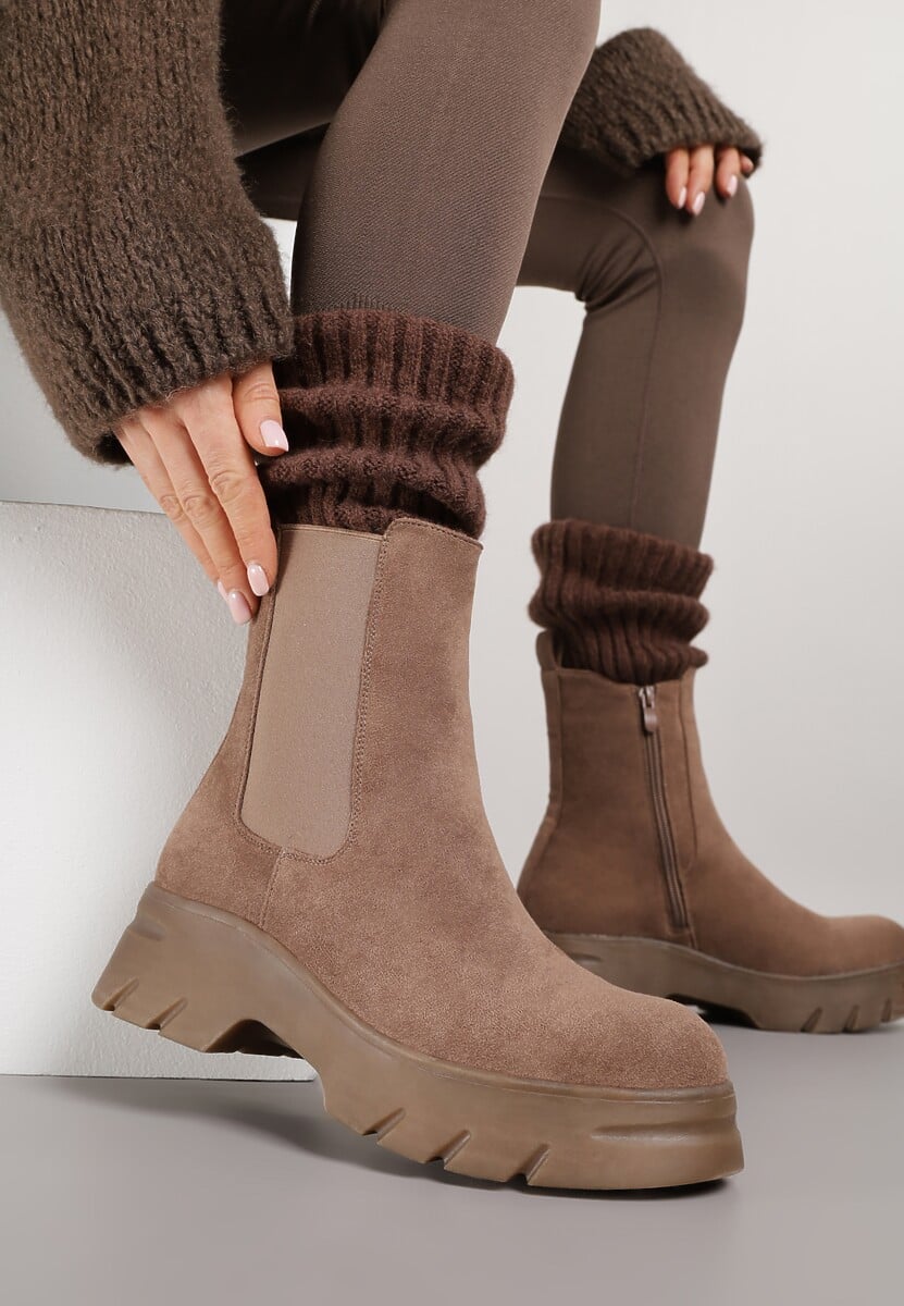 Ciemnobeżowe Botki Sztyblety na Platformie z Elastyczną Cholewką Mavita