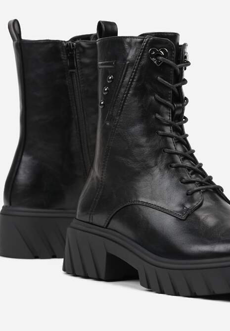 Czarne Rockowe Botki Workery Zdobione Nitami Eratila
