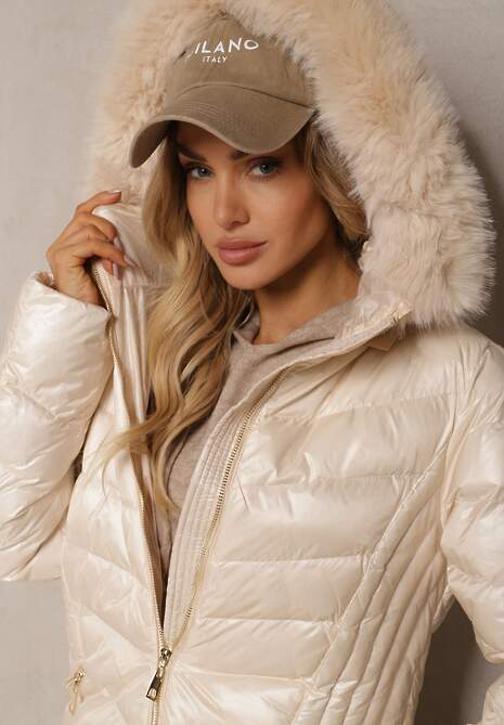 Jasnobeżowa Pikowana Kurtka o Długim Kroju z Odpinanym Futerkiem i Kapturem Rinotha