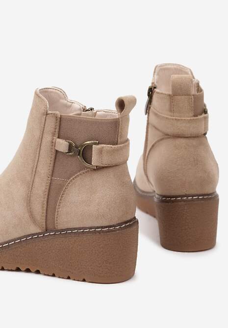 Beżowe Botki Sztyblety na Koturnie Ozdobione Metaliczną Aplikacją Savianae