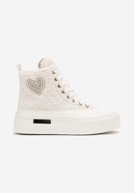 Białe Futerkowe Trampki na Platformie z Ozdobną Naszywką w Kształcie Serca Aelinna