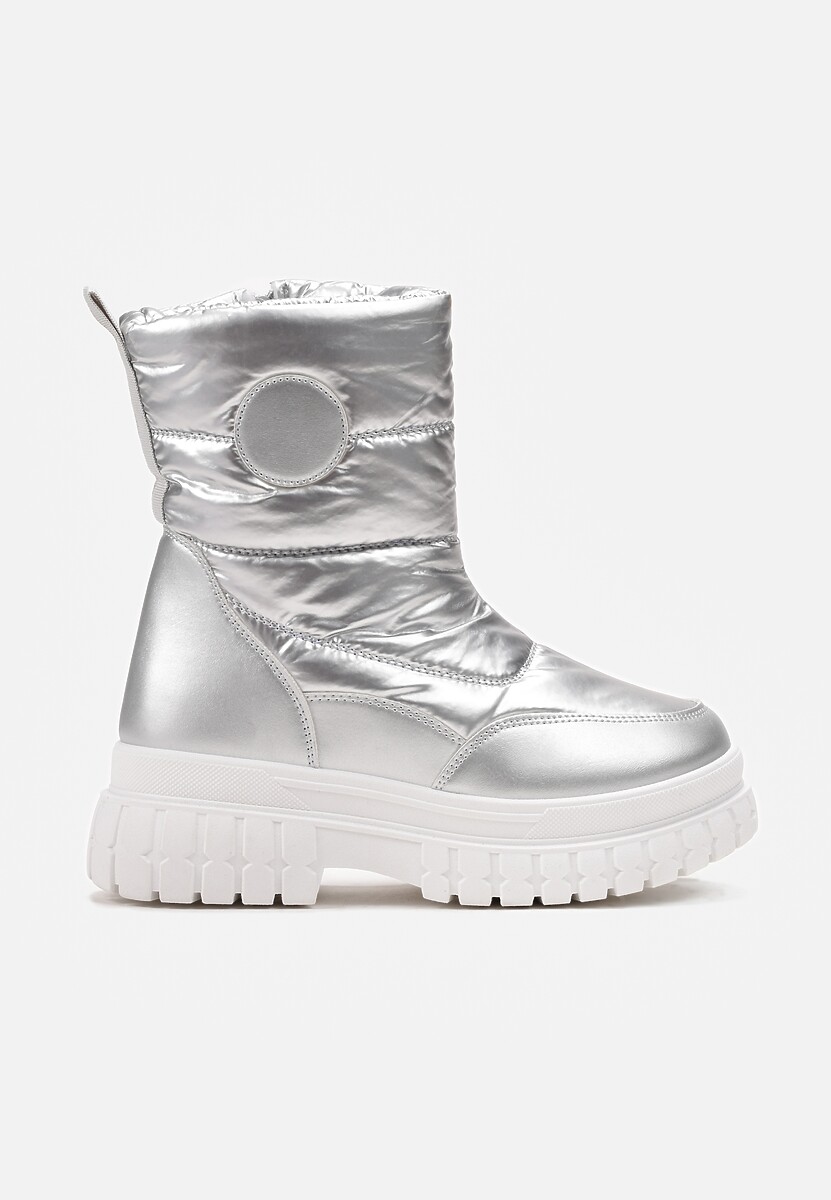 Srebrne Pikowane Śniegowce za Kostkę z Metalicznym Połyskiem i Naszywką Kinicro