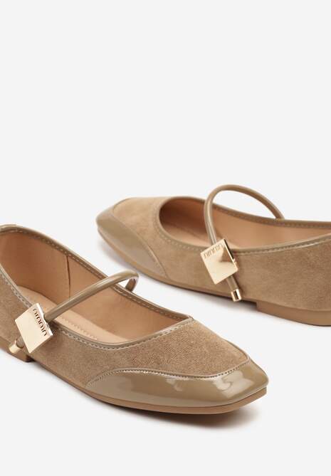 Ciemnobeżowe Balerinki z Lakierowaną Wstawką i Ozdobną Sprzączką Neorwen
