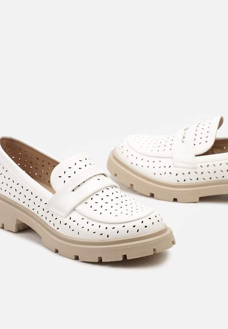 Białe Płaskie Mokasyny z Ekoskóry o Ażurowym Wykończeniu Cevora