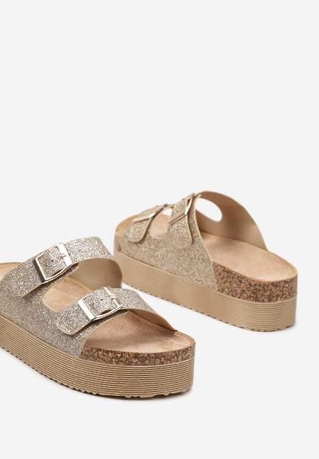 Złote Klapki na Platformie z Korkową Wstawką i Klamrami Ozdobione Brokatem Sumeria