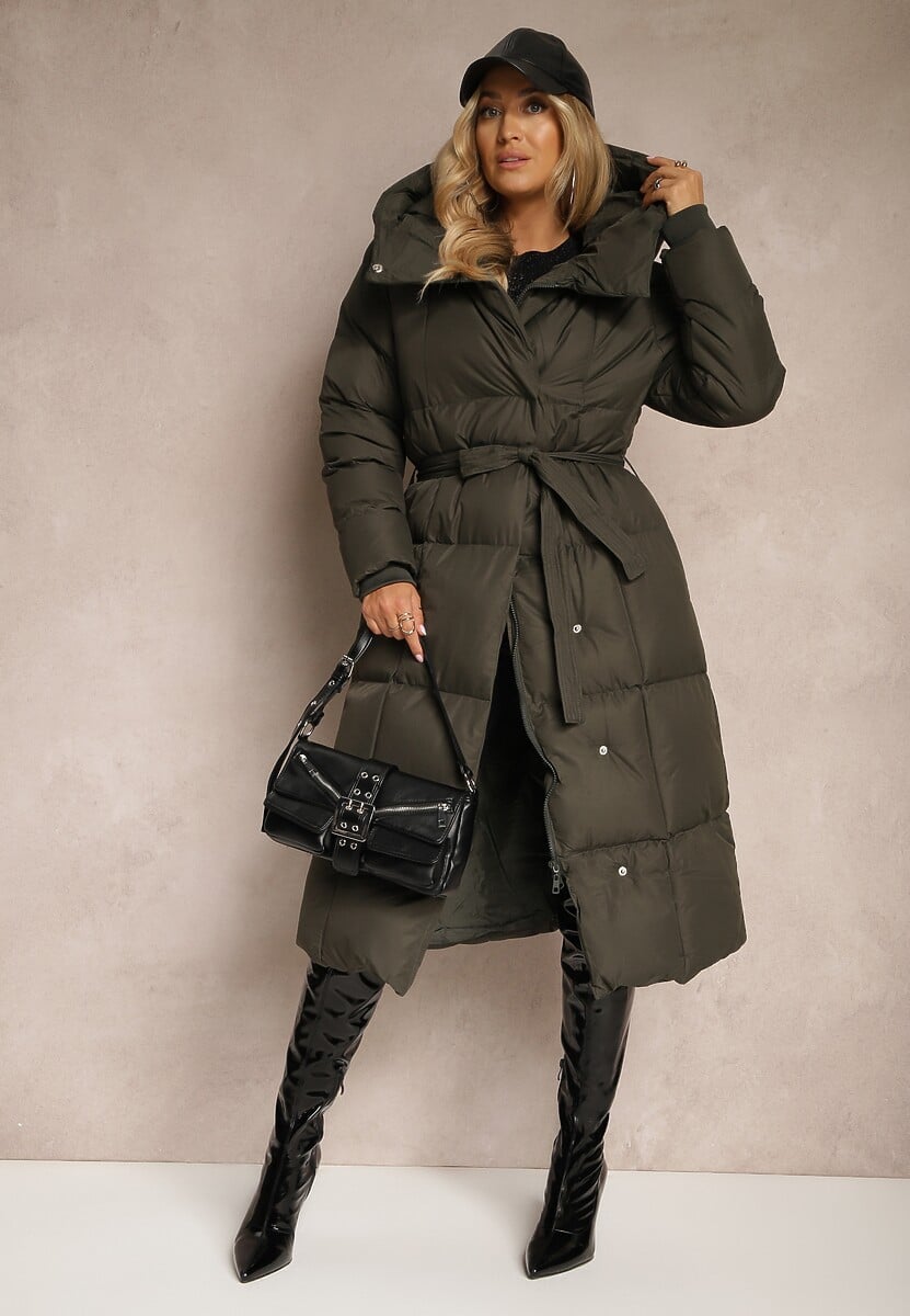 Ciemnozielona Długa Kurtka z Pikowanymi Przeszyciami Kapturem i Wiązanym Paskiem Zalirra
