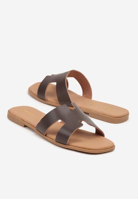 Ciemnobrązowe Klapki Vices ze Skóry Naturalnej Ozdobione Wycięciami Arqelia