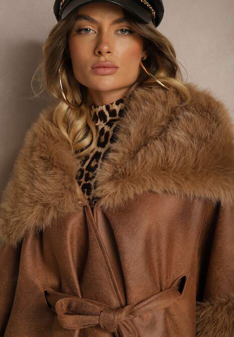 Brązowy Płaszcz Ozdobiony Futerkiem z Wycięciami Wiązany w Pasie Toriadia