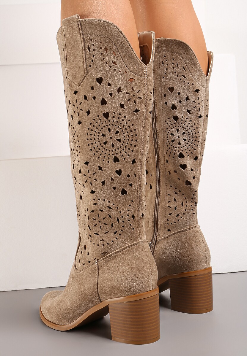 Ciemnobeżowe Ażurowe Kozaki w Stylu Boho na Słupku z Wkładką z Naturalnej Skóry Idracasa