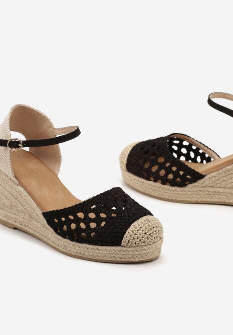 Czarne Ażurowe Sandały na Koturnie Ozdobionym Plecionką z Juty Zapinane przy Kostce Conna