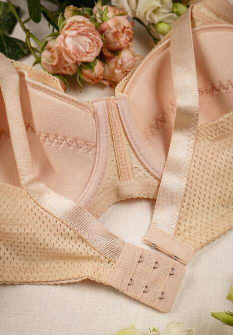 Jasnobeżowy Gładki Biustonosz z Cienkimi Ramiączkami Corinthia