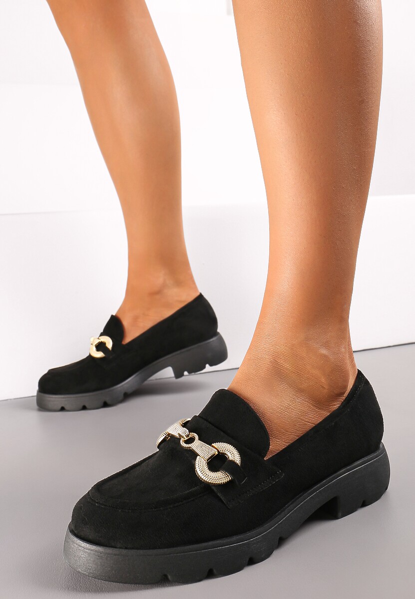 Bordowe Klasyczne Mokasyny na Płaskiej Podeszwie Ozdobione Metalową Wstawką Landia