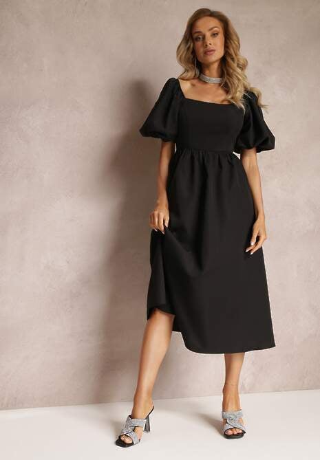 Czarna Midi Sukienka o Rozkloszowanym Fasonie z Kwadratowym Dekoltem i Bufiastymi Rękawami Briakke