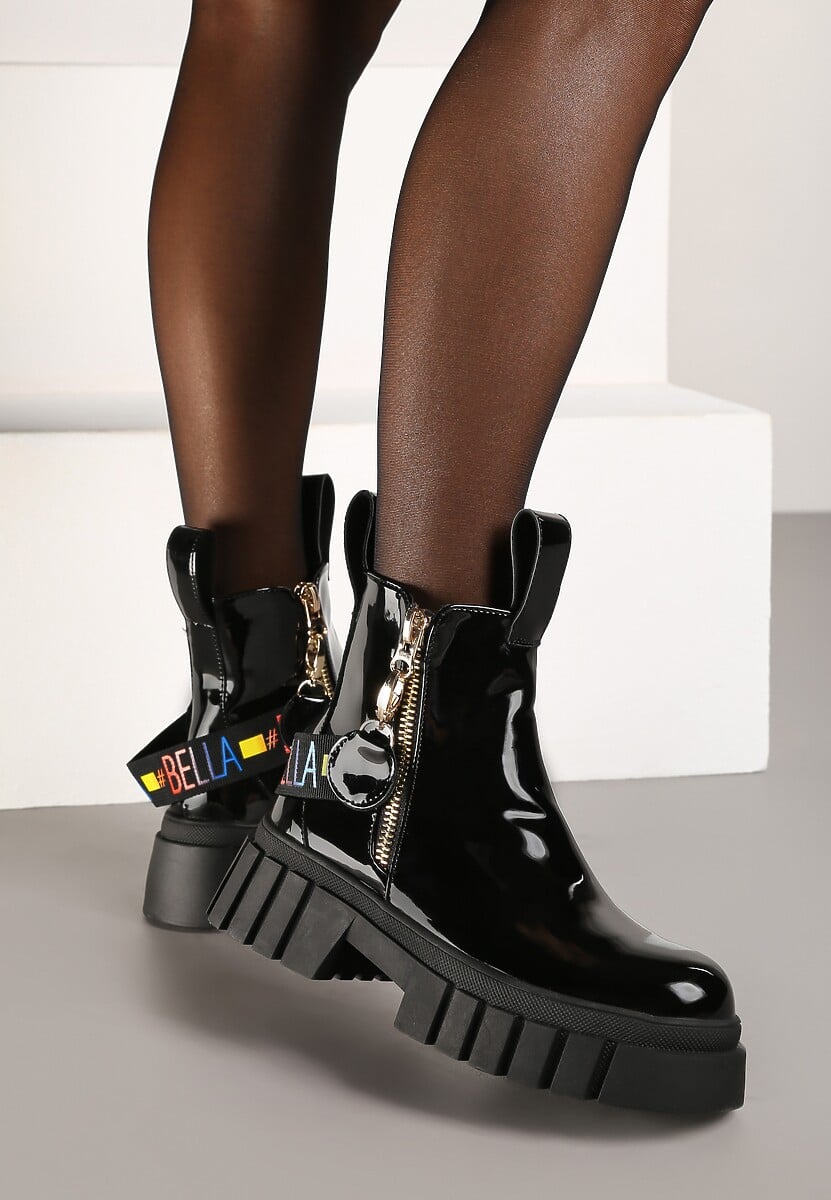 Czarne Botki Workery Ozdobione Odpinaną Taśmą z Kolorowym Napisem Terilda