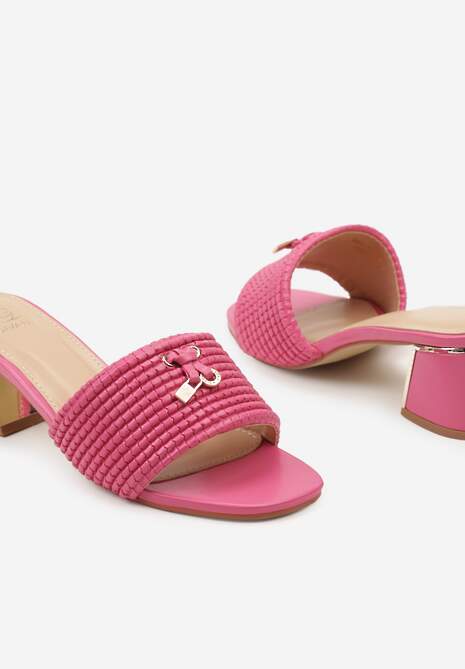 Fuksjowe Klapki na Słupku z Ozdobnym Przodem i Kwadratowym Noskiem Gwanaria