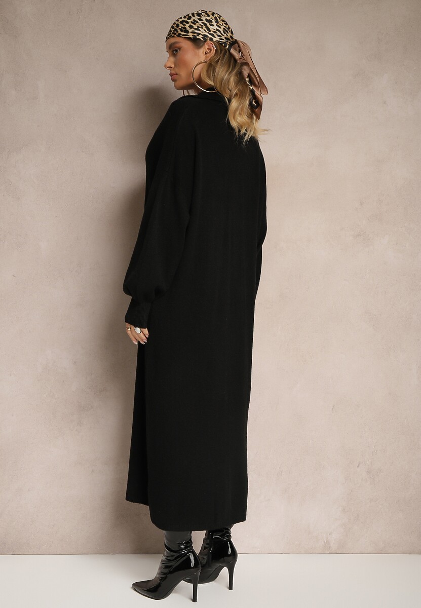 Czarna Sweterkowa Sukienka z Wiskozą o Pudełkowym Kroju Ozdobiona Kołnierzykiem Clarinnae