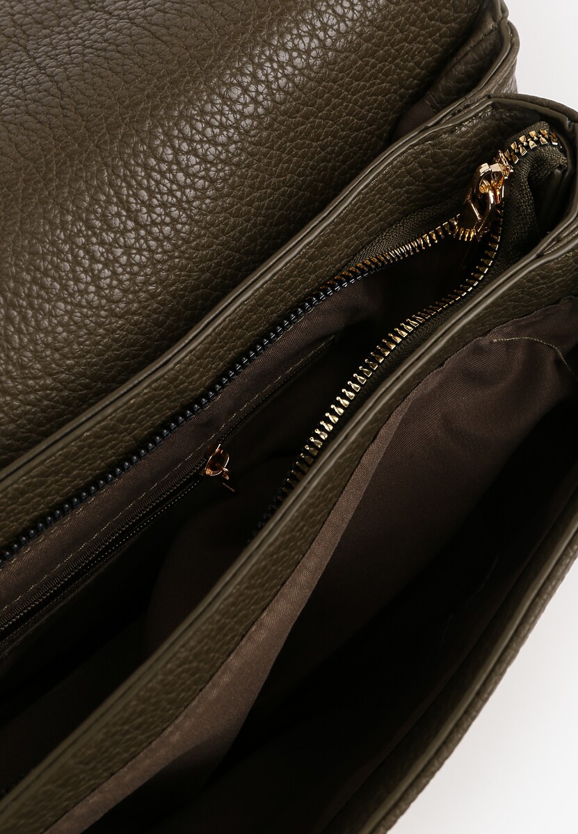 Zielona Torebka Prostokątna w Stylu Kopertówki z Ozdobnym Zapięciem Paskiem i Rączką Tintelith