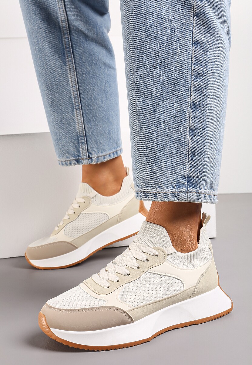 Beżowe Sneakersy ze Skarpetkową Cholewką i Ozdobnym Sznurowaniem na Grubej Podeszwie Pirtia