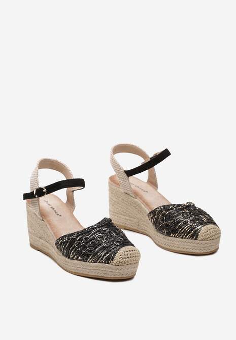 Czarne Sandały na Koturnie ze Sprzączką i Ozdobną Plecionką Andela