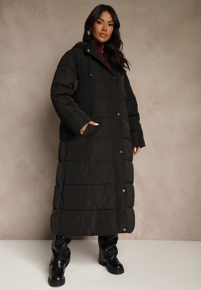 Czarna Długa Kurtka Zimowa z Pikowanymi Przeszyciami Kapturem i Suwakami Mevanesa