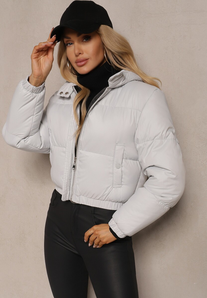 Czarna Pikowana Kurtka z Nieodpinanym Kapturem o Krótkim Kroju Tinneira