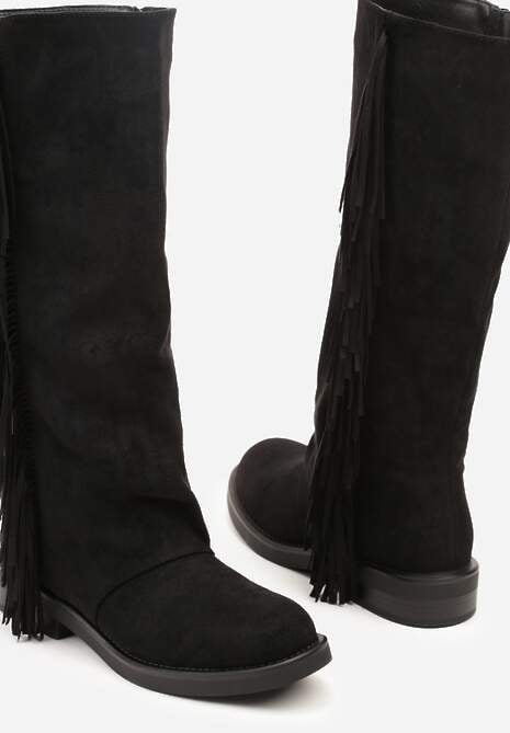 Czarne Kozaki z Imitacji Zamszu w Estetyce Boho Zdobione Frędzlami Vemarose