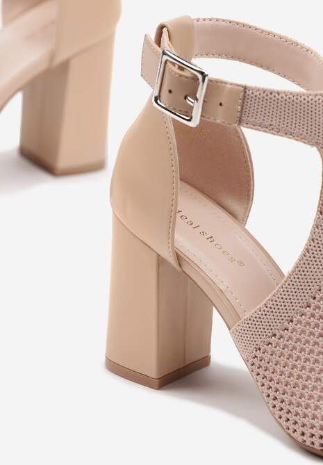 Ciemnobeżowe Ażurowe Sandały na Słupkowym Obcasie z Paskiem ze Sprzączką Worritia