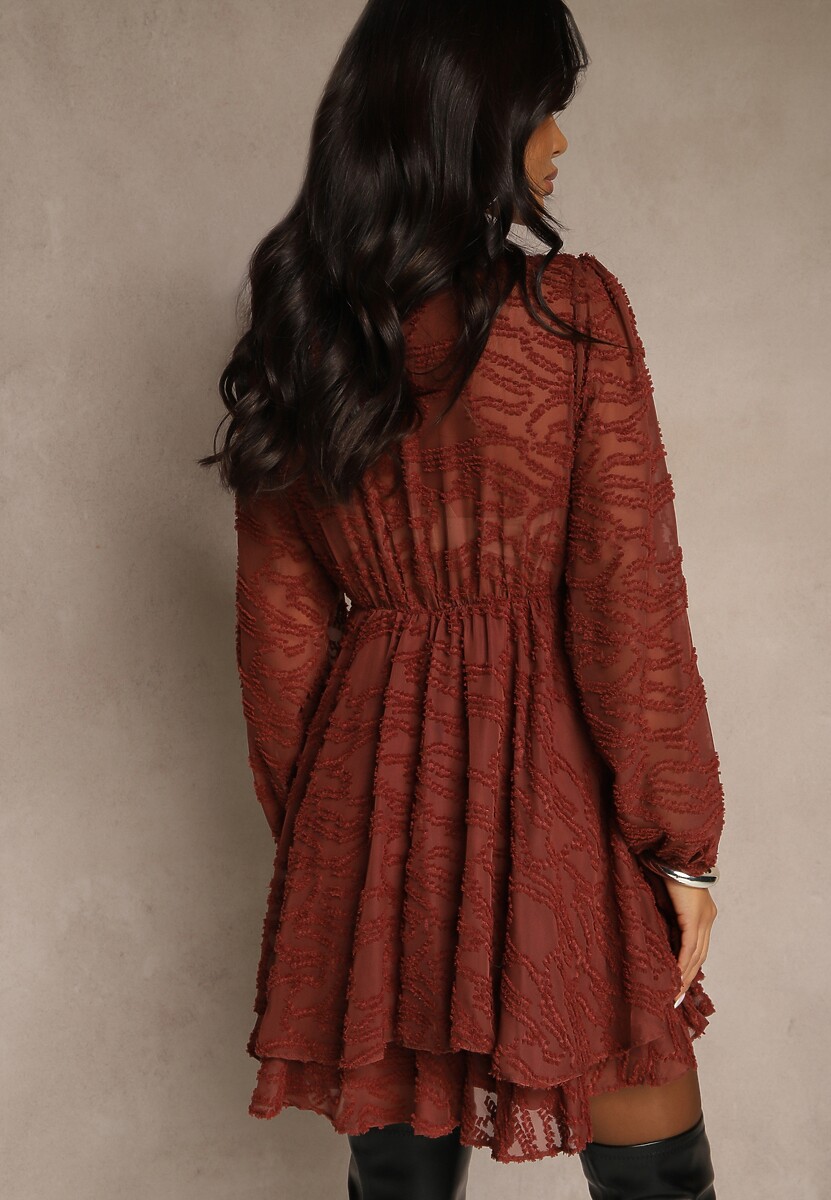Czerwona Rozkloszowana Sukienka z Siateczki z Ozdobnym Tłoczeniem Zenessalia